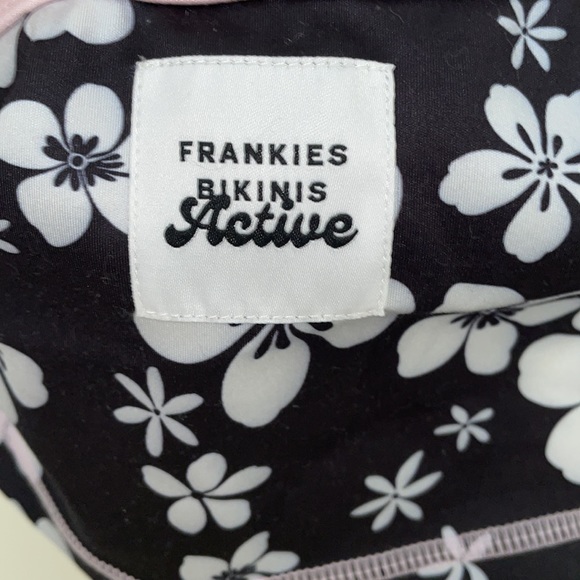 Frankie’s Bikinis Activewear Set - Picture 5 of 9